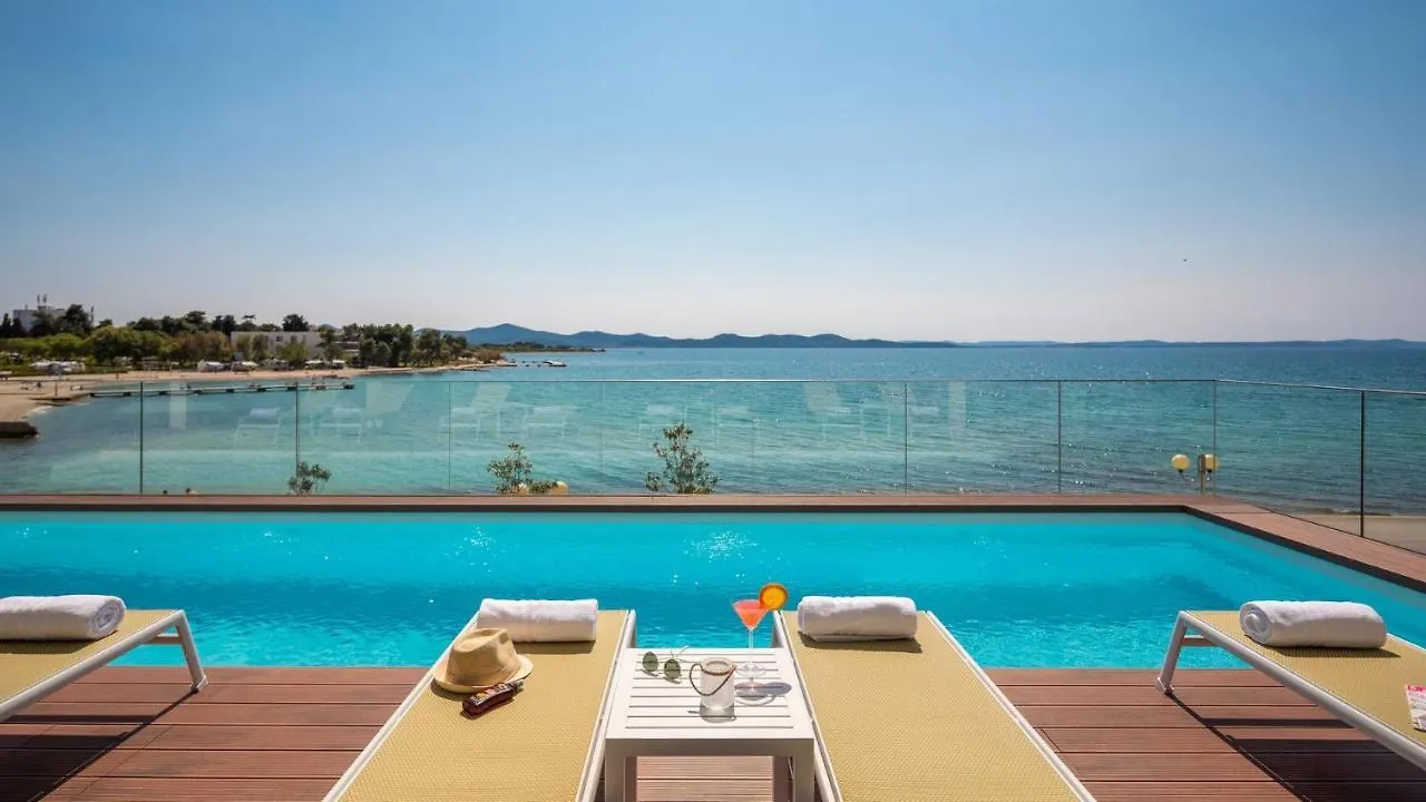 Dedaj Resort - Villa Tina contacts
